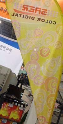 Wewnątrz i na zewnątrz cyfrowe drukarki tkaninowe używane w aktach Fast Show