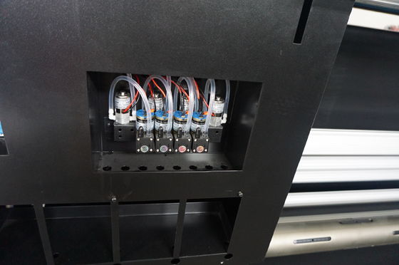 Zewnętrzna wielkoformatowa drukarka cyfrowa do tekstyliów z głowicami Epson DX5