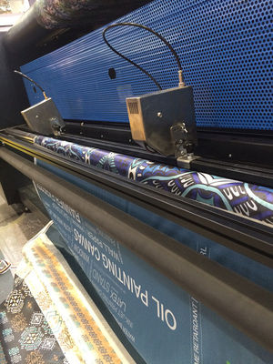 Cyfrowa drukarka tekstylna do przykładowych rozwiązań drukujących